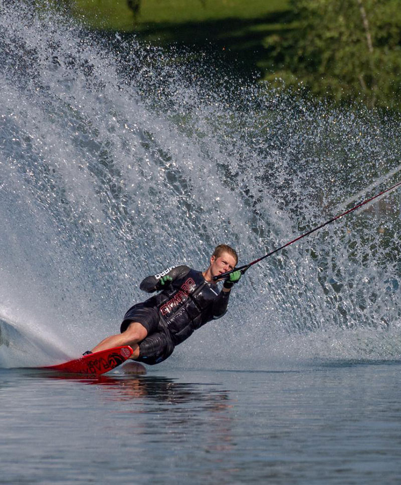 Paulmair Thomas Athlete does waterskiing